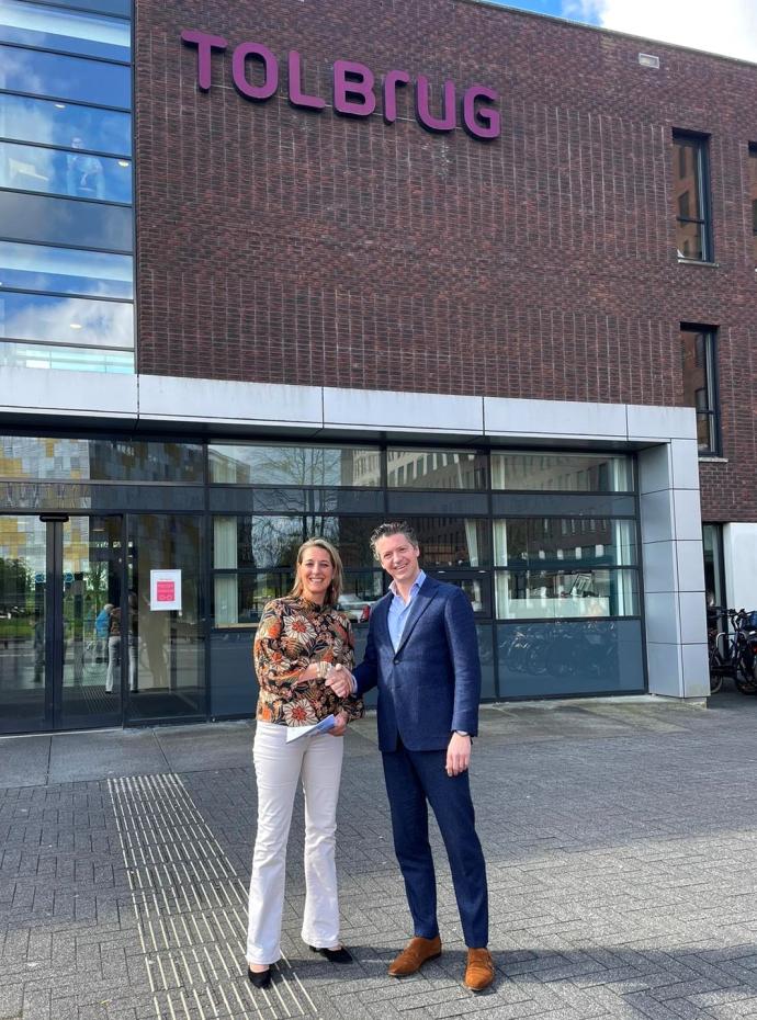 Foto van directeur Tolbrug en CIR