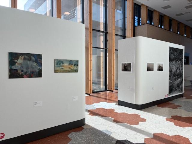 Foto van expositie Jessica en Frans