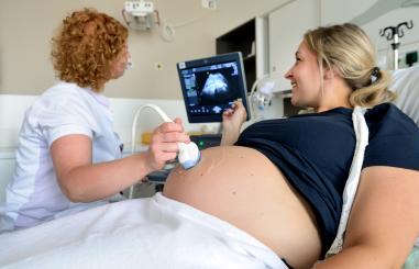 Echo bij zwangere vrouw gynaecologie